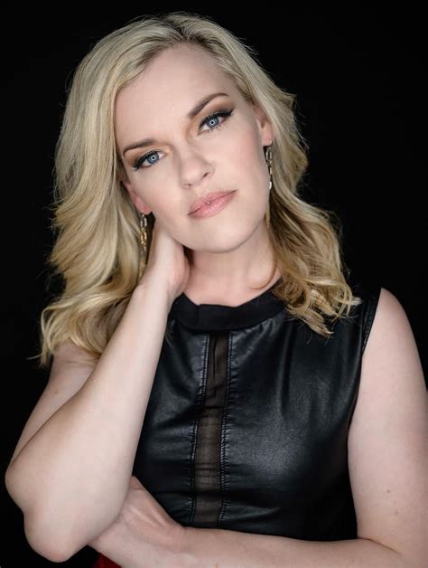 kari wahlgren|Kari Wahlgren .